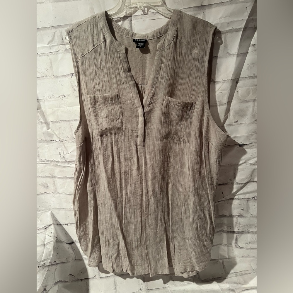 Torrid Cream Crepe Sleeveless Top